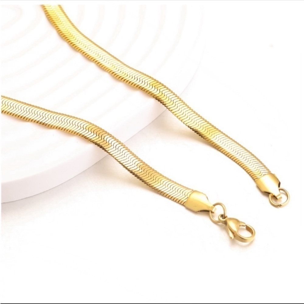 Gold Retro Rope Snake Choker Necklace NEW - Picture 3 of 5
